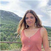 Doy clases particulares de matemáticas sobre todo pero también tengo experiencia en física y química de la ESO